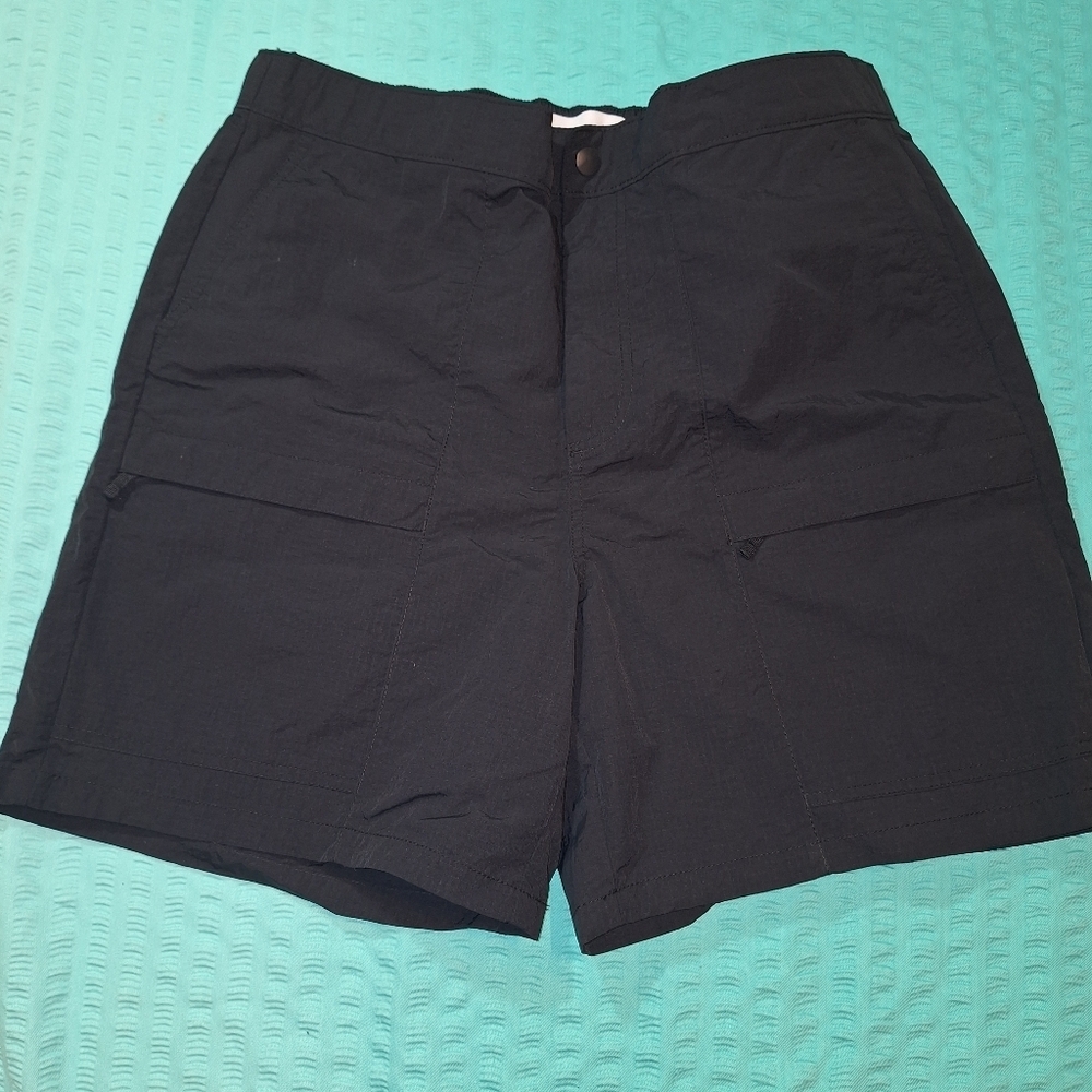 Old Navy Black Cargo Water Resistant Shorts Large